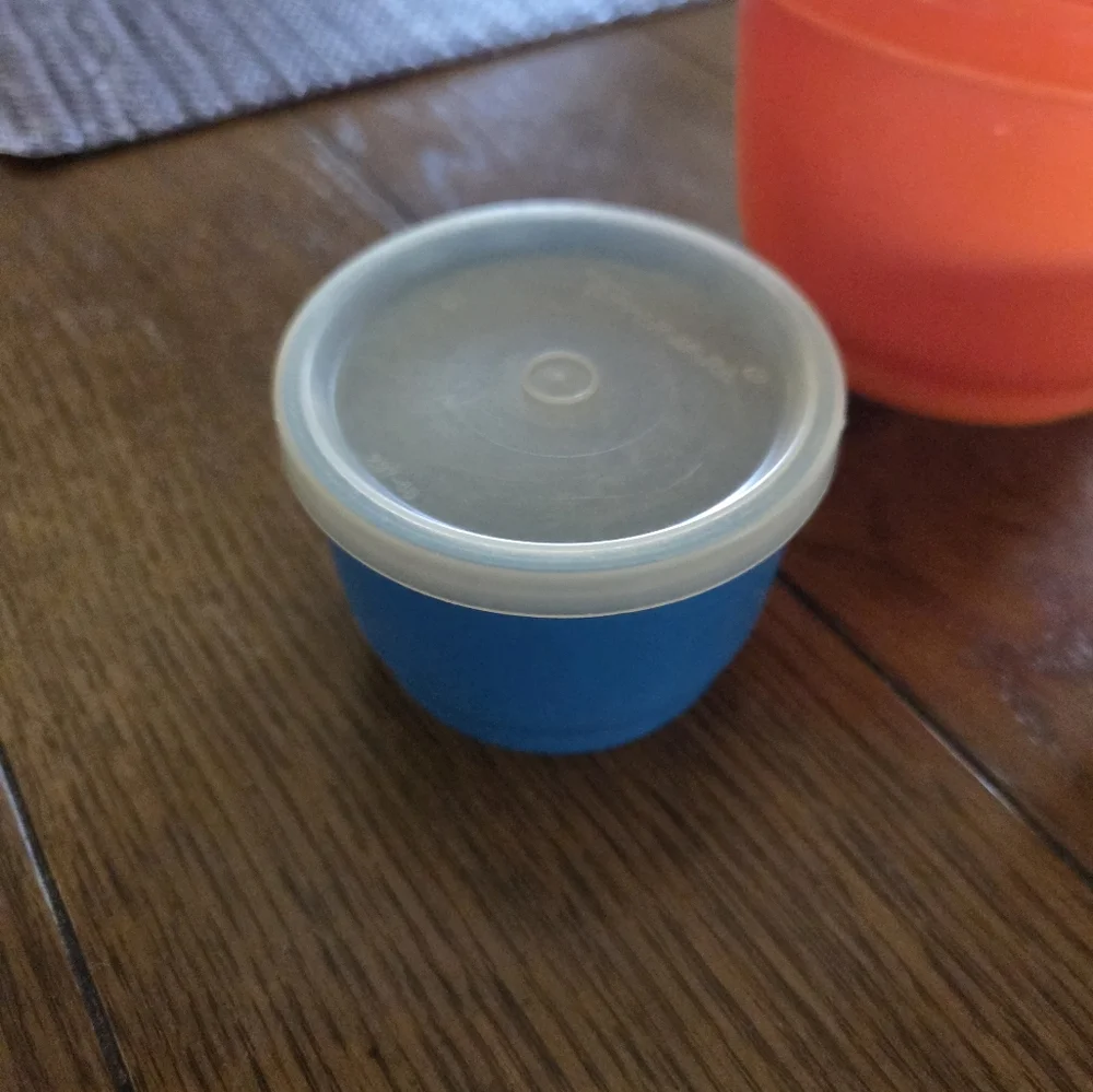 Colorful vintage Tupperware.  2 snack cups One 20 oz storage bowl.